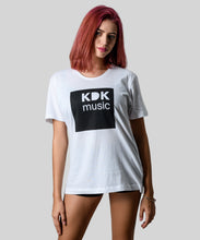 Laden Sie das Bild in den Galerie-Viewer, KDK Music T-Shirt white